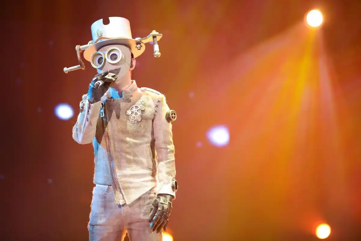 蒙面唱将9号一定是金志文现场观众还在装傻