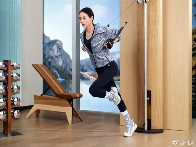 fila 时尚运动代言人张钧甯##fila 小蛮腰健身服##fila 拿铁女