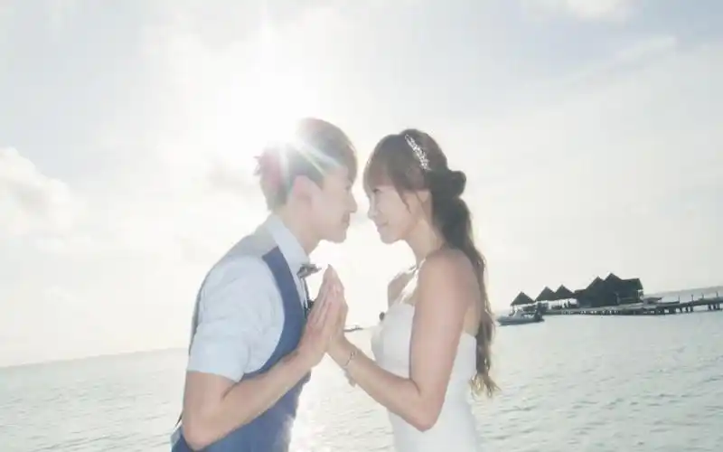 尼坤宋茜婚纱照