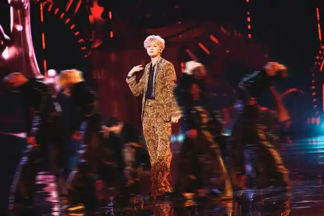 朱正廷亚洲超星团##朱正廷舞台中式恐怖