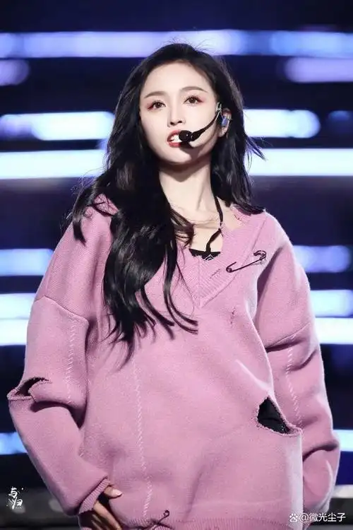 姐姐颇有韩女团风范白到发光曾是火箭少女101颜值担当