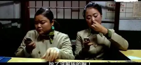 再看《疯狂的石头》龙套演员齐聚一堂,剧组多才多艺