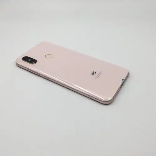 小米【小米8】全网通 金色 6g/128g 国行 95成新