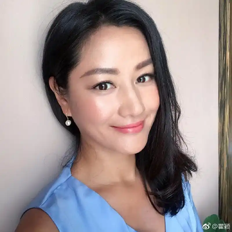 谋女郎出身,李亚鹏曾与她谈恋爱,被亲哥骗3000万,今46岁仍单身