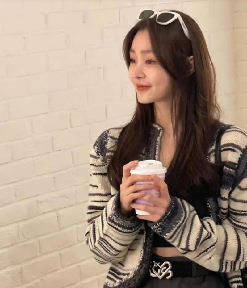 宋轶晒午餐心情不错,生活过得很有质感,日常照片也是非常美貌的水平.