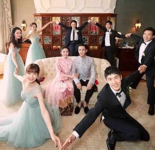 张若昀唐艺昕大婚甜度飙升这届伴郎团画风有点清奇