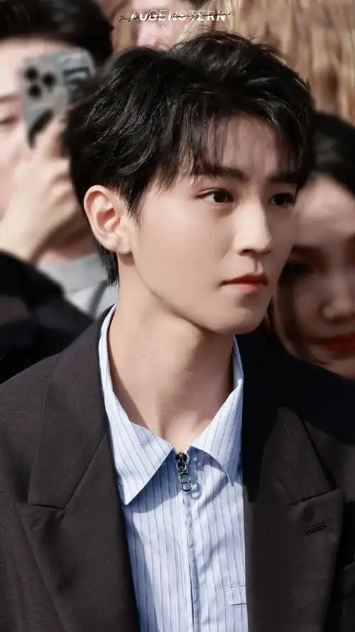 对王俊凯心动像呼吸一样简单