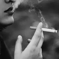 微信头像男沧桑抽烟图片【点击鼠标右键下载】