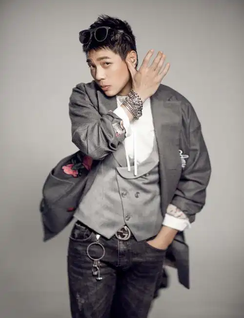 宋阳(中国内地男演员,导演,编剧)_尚可名片