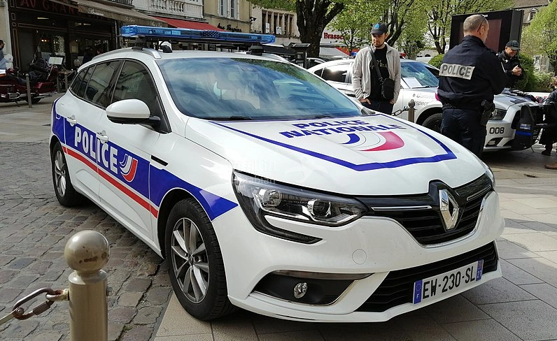 要闻法国增16万马赛一家人染变种新冠传24人