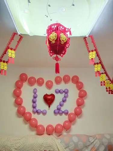 婚房布置的沙发墙气球造型!