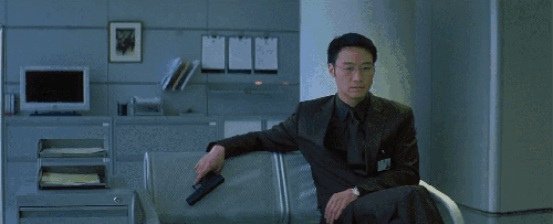 坐着帅气思考电影酷黎明无间道3杨锦荣gif动图_动态图_表情包下载_soo