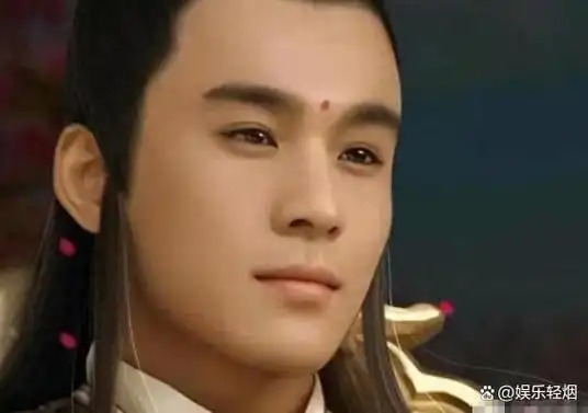 古装美男乔振宇长得帅还顾家娶小8岁娇妻恩爱至今