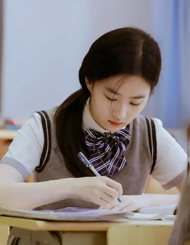 刘亦菲 | 穿校服的仙女姐姐真的好灵