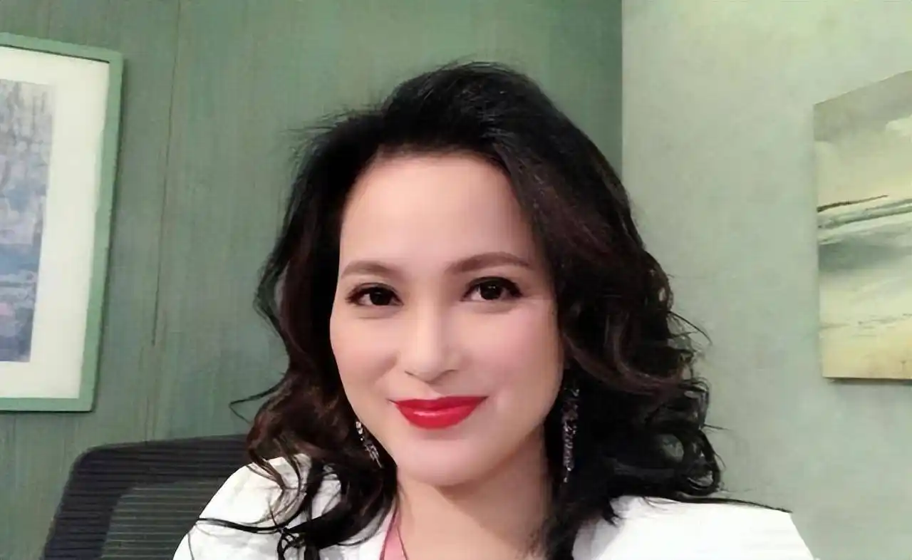 香港演员樊亦敏才是难得的真侠女_吴京_罗兆辉_媒体