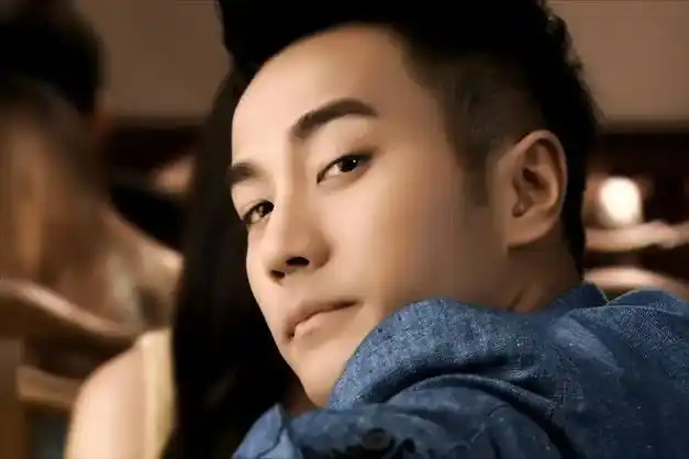 刘恺威的人生经历:从选秀冠军到全能艺人的成长史|娱乐圈|电视剧|综艺