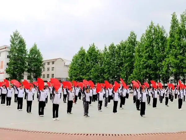 校园传真汉滨区大河中学2022年春季综合运动会开幕