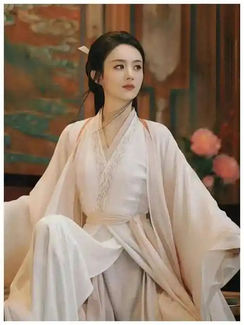 赵丽颖新剧与凤行遭群嘲配音监制备受质疑