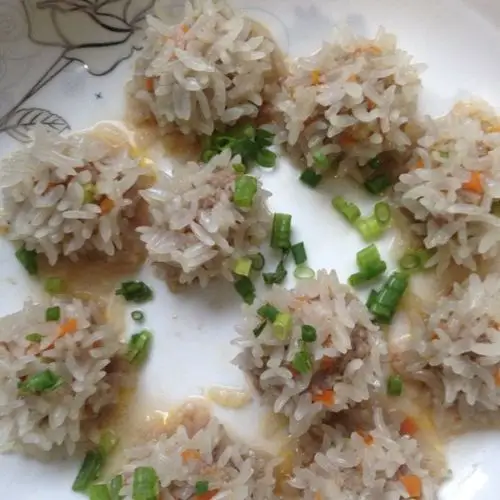 汐玥妈咪做的虾仁珍珠小丸子