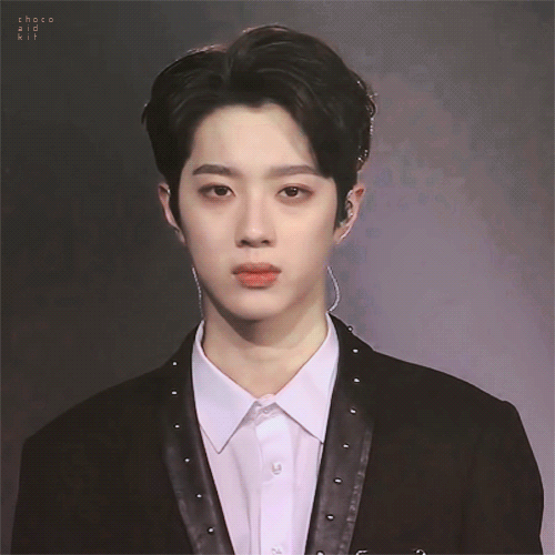 赖冠霖 舞台心动瞬间 gif - 堆糖,美图壁纸兴趣社区