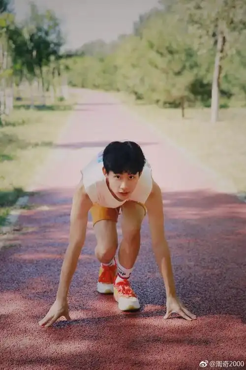 看到方一凡和英子的私服照全程姨母笑