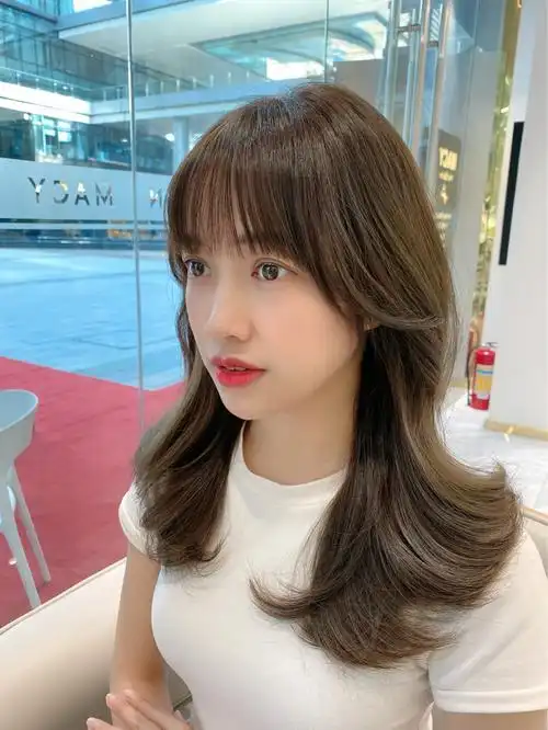 弧形刘海谁剪谁好看的设计