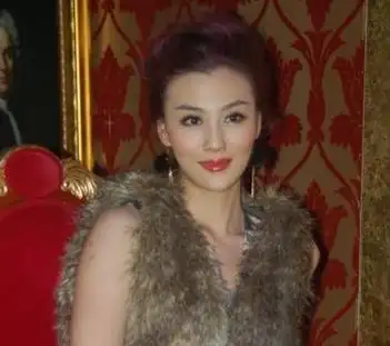 《最美的时光》linda扮演者江易珈个人资料(3)