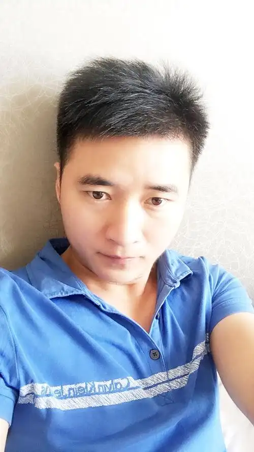 35岁离异男征婚照片(id:1513675)_广东深圳征婚交友_我主良缘网