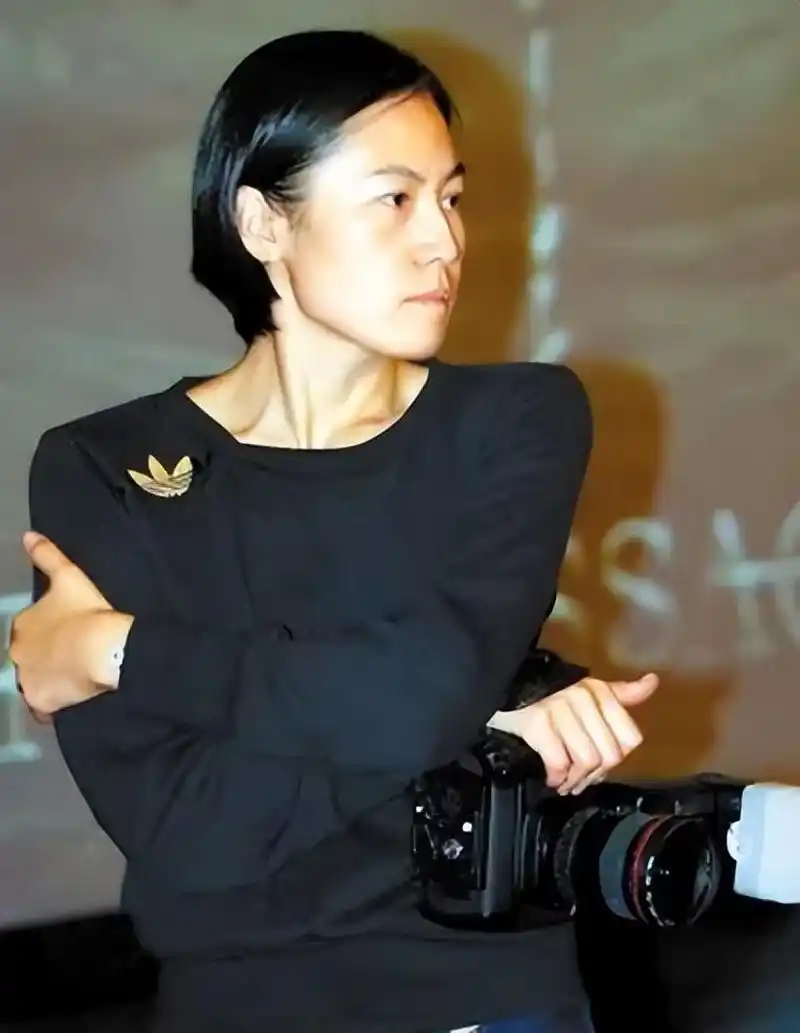 高原:夺窦唯无悔,歌手女儿是骄傲