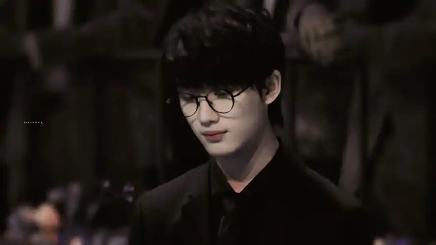 丁程鑫|丁程鑫腾讯星光大赏doki年度新势力|贵气小王子丁程鑫