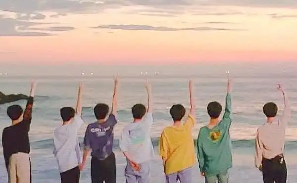 时代少年团终于火了丁程鑫被四位导演认可宋亚轩加盟王牌综艺