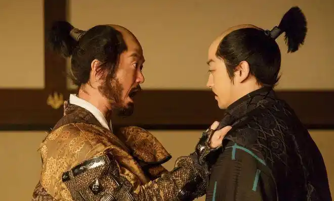 辣眼奇葩的日本战国发型武士喜欢剃地中海平民没钱只能梳长发