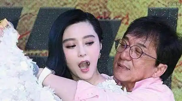 成龙见女星就揩油,唯独在她面前规规矩矩_动作_娜娜_李冰冰