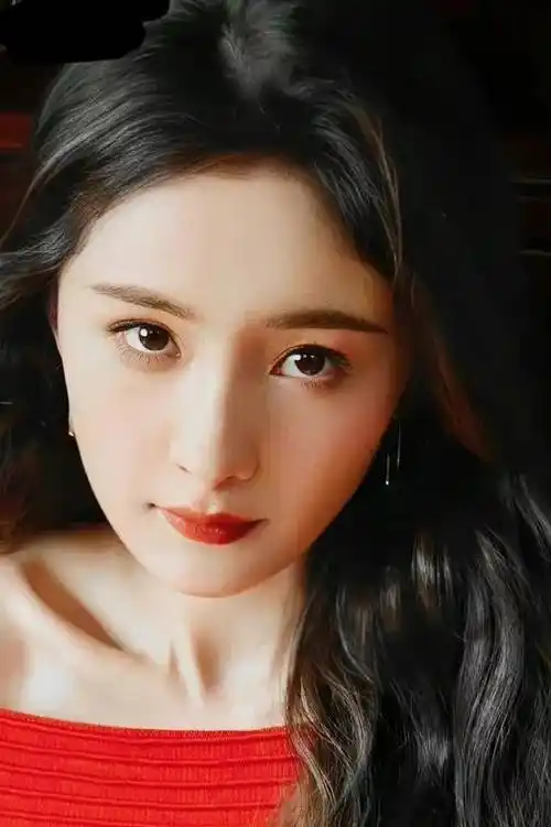 36岁强凹少女感,嘟嘴卖萌装可爱,杨幂真的不尴尬吗