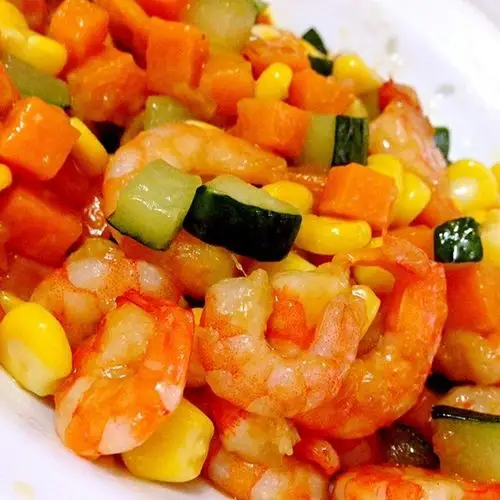 吃土的胖胡做的三色炒虾仁