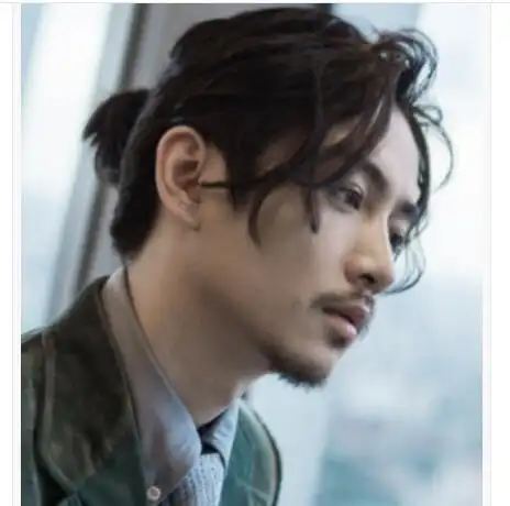 男生中长发发型图片_中长发男生如何扎发型好看_西子美发网www.