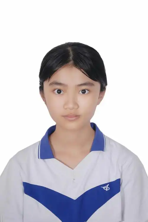 初中一年级照的证件照片.