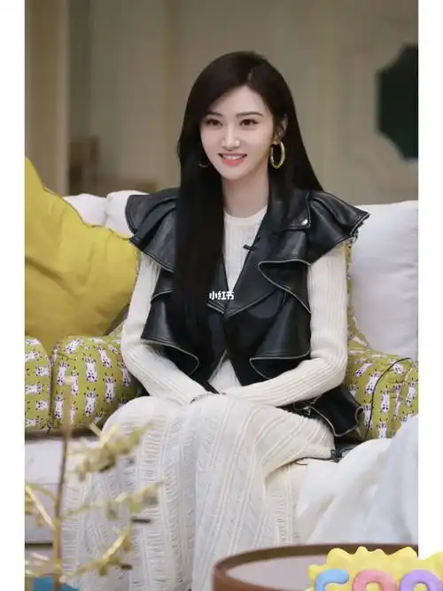 【#景甜违法广告代言被处罚 #】2021年底,市场监管总局广告监测发现