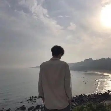 男头背影图片高清好看的男生背影头像图片帅气