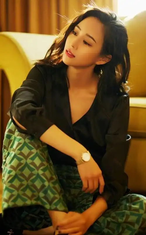 张钧甯高清俏丽写真,惊艳迷人!__财经头条