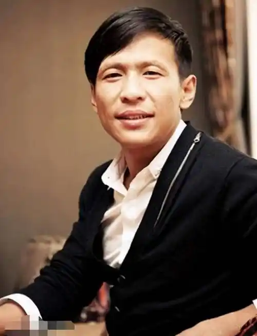 不管男女老少,只要一说起宋小宝,大家都会先笑出声来