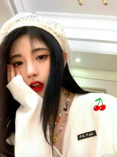 不肯扮丑让女二让妆特邀还被骂掀桌咖鞠婧祎与粉丝太难伺候了