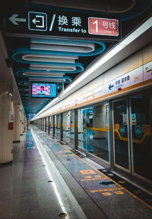 网红打卡地里的河北新变丨一个地铁站引发的穿越剧情