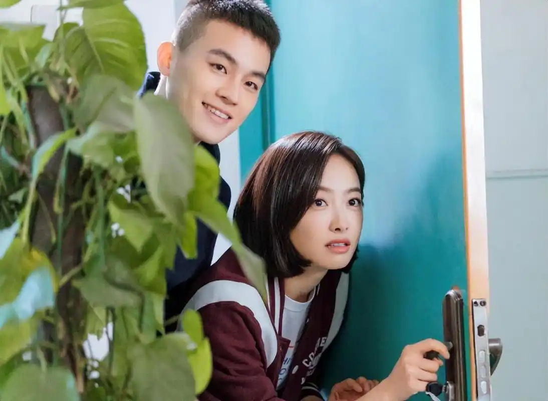 宋茜欧豪秘恋隐婚 宋茜和欧豪都在公开否认关于他们隐婚的谣言,并期望