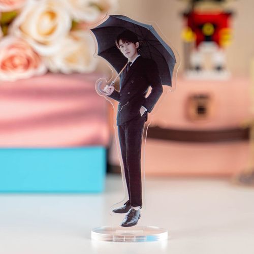 易烊千玺手办 人偶易烊千玺手办 人偶易烊千玺人偶公仔模型玩偶男 易