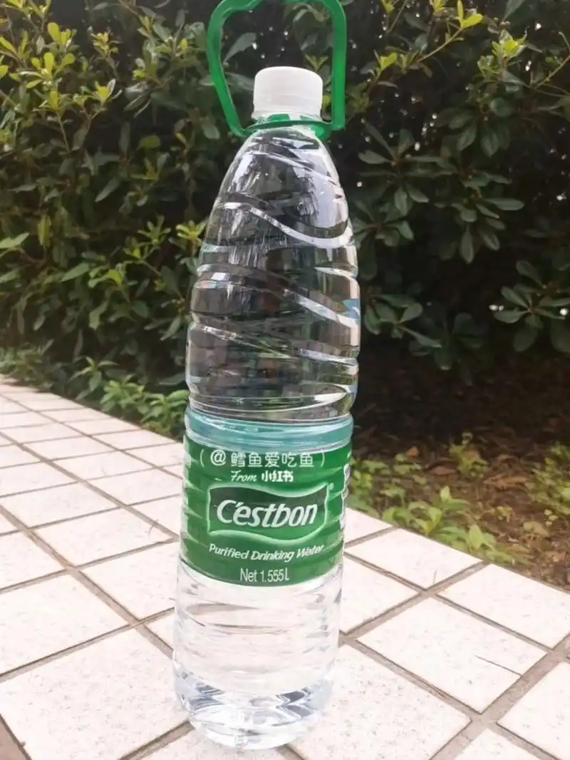 怡宝矿泉水 怡宝公司简介 华润怡宝,中国饮用水市场的领先品牌,在华南