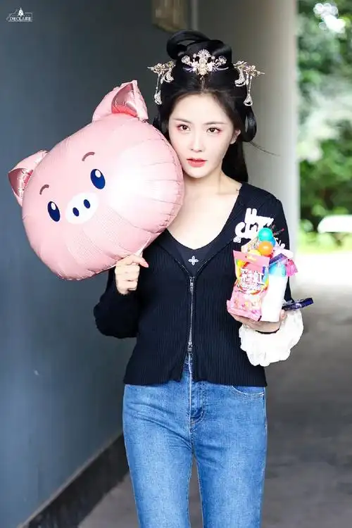 王艺瑾carta新歌红famous##王艺瑾竹马天降都是你