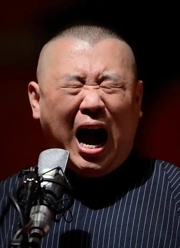 岳云鹏给5个姐姐买房,当给弟弟买房时,弟弟说不需要