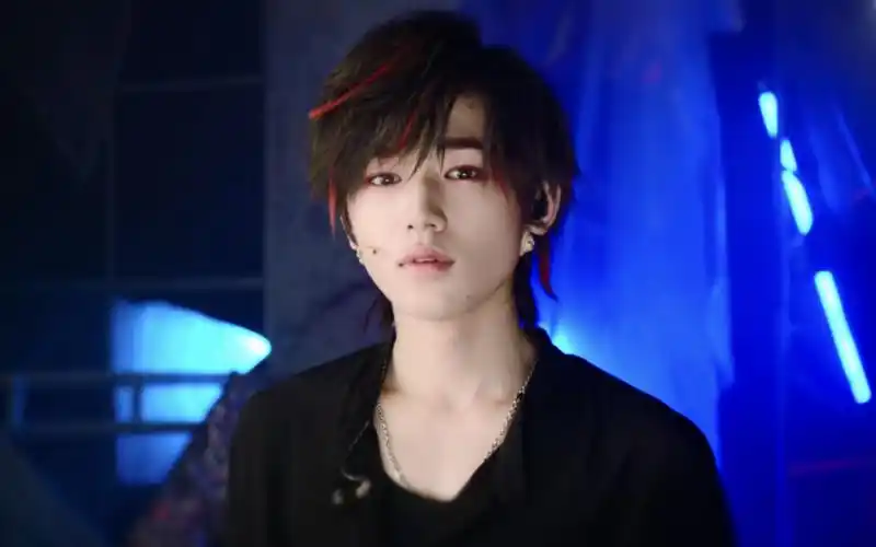 [宋亚轩reaction]《破风》直拍reaction,撩衣诱惑. . .嘶哈