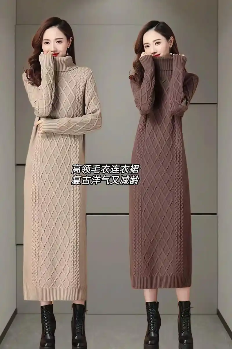 姐妹们,这款针织连衣裙搭配大衣好好穿啊!
